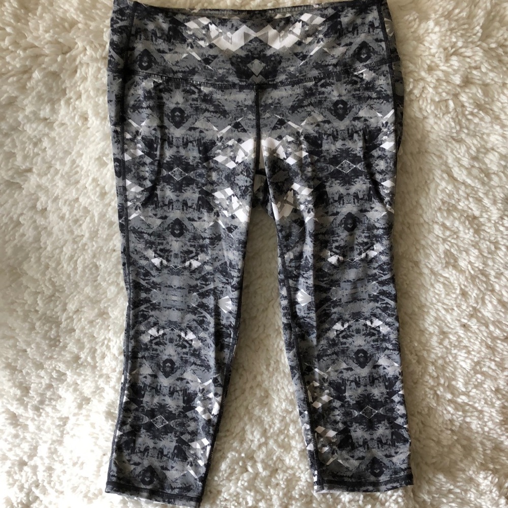 Athleta Capri leggings